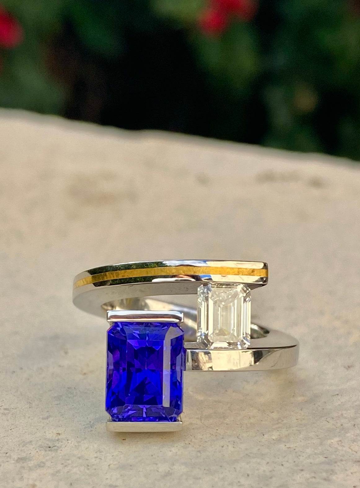 Divya Shakti Tanzanite Gemstone Silver Ring Natural AAA Quality (Simple  Design) – Ramneek Jewels